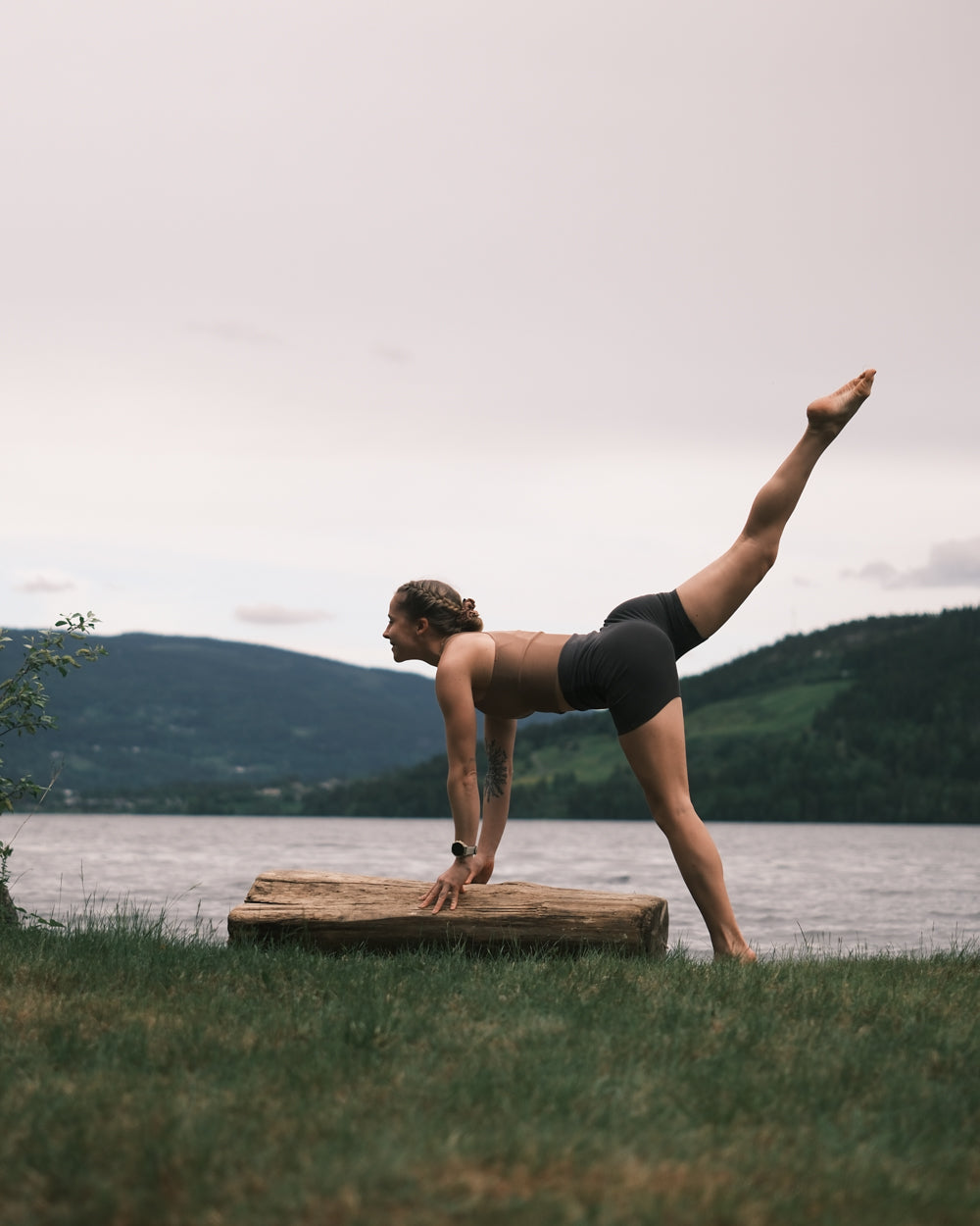 Womens Movement Shorts - Degradable stretch